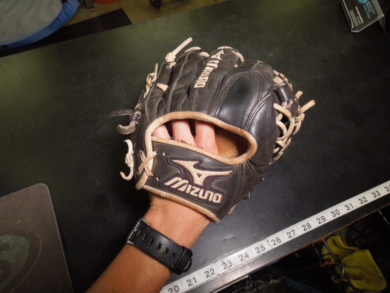 Load image into Gallery viewer, Used Mizuno MVP Prime GMVP1125P 11.25" RHT Infield Glove
