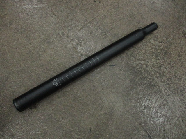 Load image into Gallery viewer, Used 15" Bicycle Seat Post
