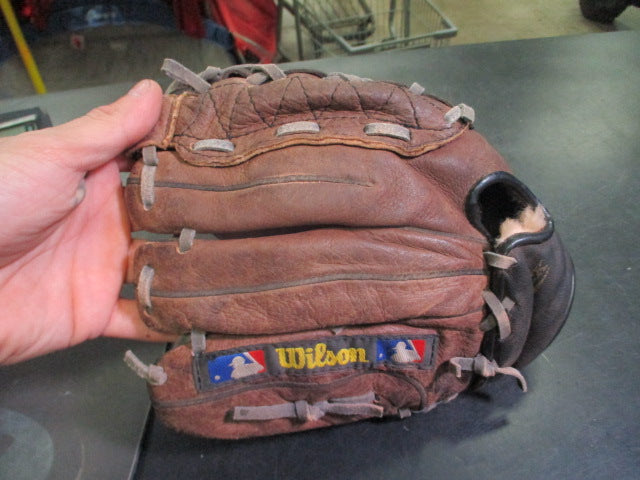 Load image into Gallery viewer, Used Wilson EZ Catch RHT 10.5" Glove
