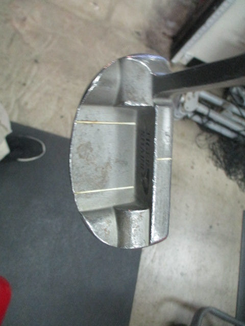 Load image into Gallery viewer, Used Tiger Shark Great White 35" Putter - RH Shaft Has Rattle
