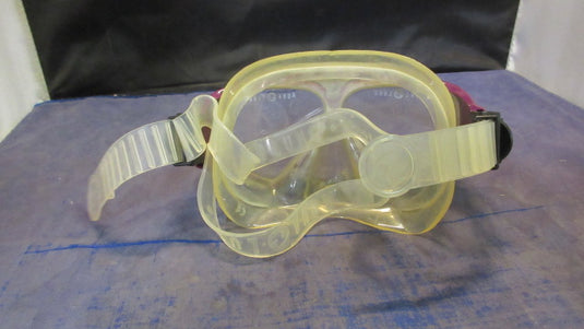Used Aqua Lung Quartz 2 Scuba Mask