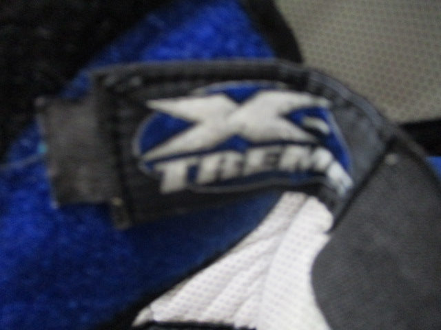 Load image into Gallery viewer, Used Easton Xtreme Junior Shoulder Pads Youth Size Medium
