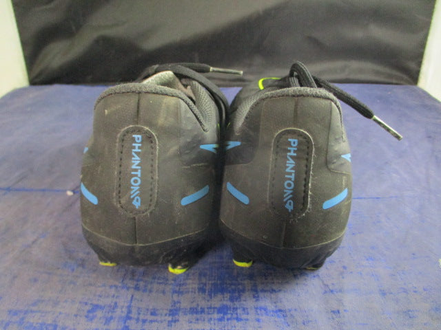 Load image into Gallery viewer, Used Phantom GT Soccer Cleats Youth Size 4
