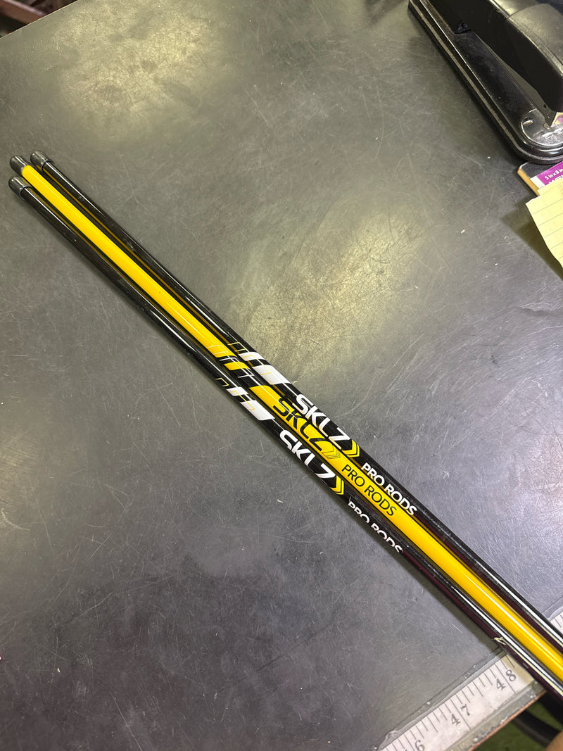 Load image into Gallery viewer, Used SKLZ Golf Pro Alignment Rods 3ct
