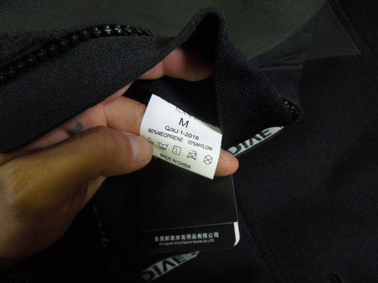 Like New Dive and Sail Mens Shorty Wetsuit Size Medium