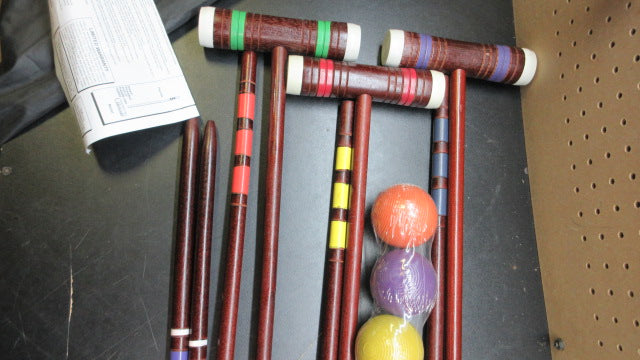 Load image into Gallery viewer, Used Juegoal Croquet Set
