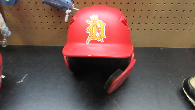 Load image into Gallery viewer, Used Rawlings Batting Helmet W/ Jaw Guard - Size 6 3/8" - 7 1/8"
