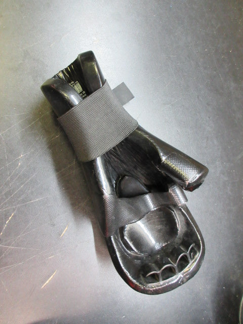 Load image into Gallery viewer, Used Tiger-Rock Sparring Glove
