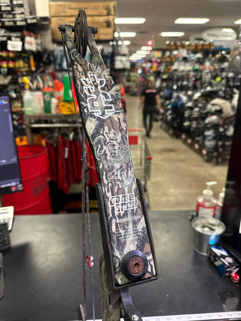 Load image into Gallery viewer, Used PSE Nova Compound Bow in Mossy Oak
