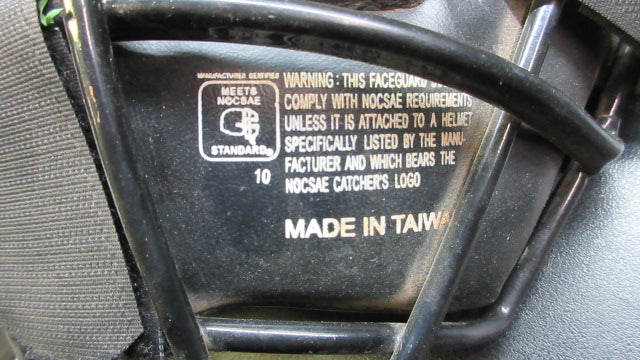 Load image into Gallery viewer, Used All-Star FM25LMX Catcher  Face Mask - Heavy Wear, Needs New Straps
