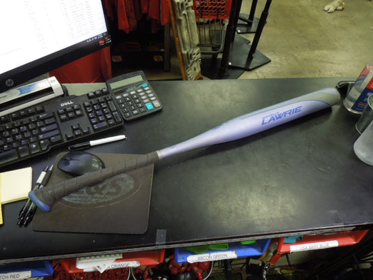 Used Axe Danielle Lawrie Sig. Edition L1368 Softball Bat 33 in 21 oz -12