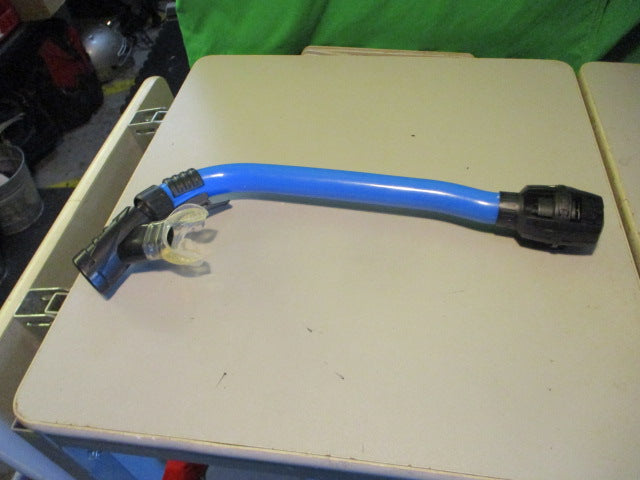 Load image into Gallery viewer, Used Ocean Master Blue Dry Snorkel
