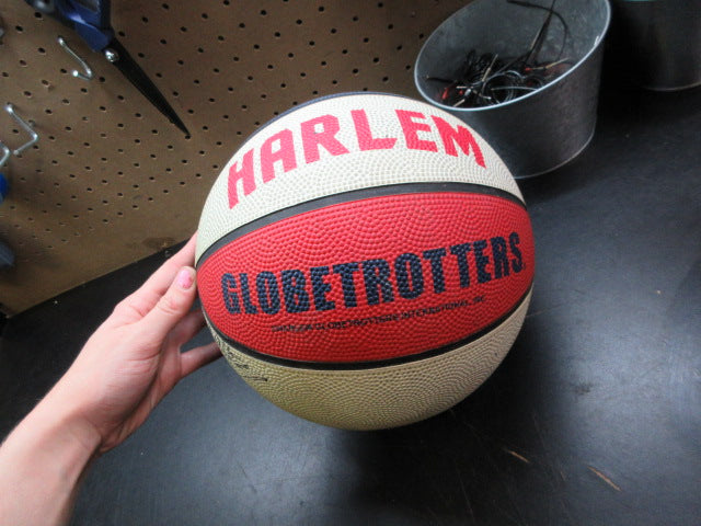 Load image into Gallery viewer, Used Harlem Globetrotters Replica Basketball
