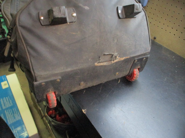 Load image into Gallery viewer, Used Rawlings Catchers Rolling Bag *HAS A HOLE*
