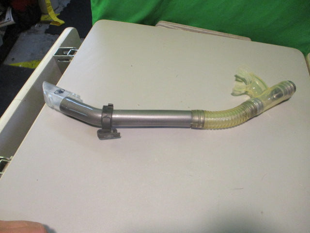 Load image into Gallery viewer, Used Body Glove Adult Snorkel
