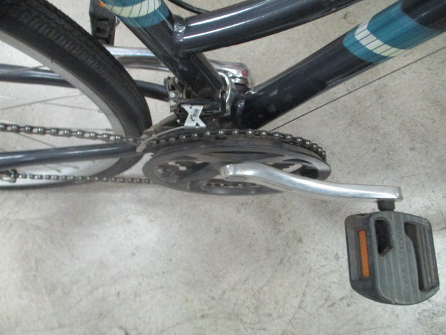 Load image into Gallery viewer, Used Raleigh Detour 3.5 Hybrid 21 Speed 700C Moountain Bike
