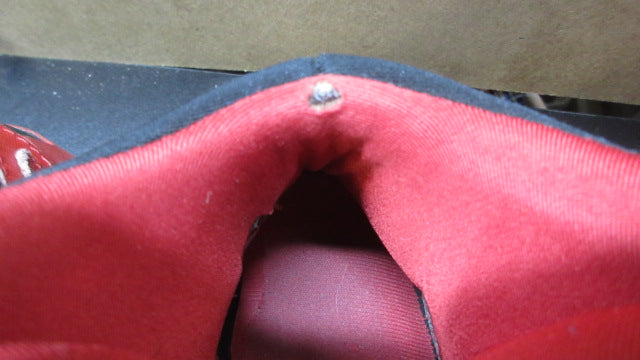 Load image into Gallery viewer, Used Under Armour Mirco Basketball Shoes - Size 11.5
