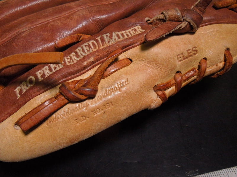 Load image into Gallery viewer, Used Rawlings Pro Pref. PROS15MT2T 11.5" RHT Glove
