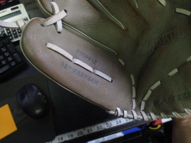 Load image into Gallery viewer, Used Easton Fundamental FMFP12 12" LHT Glove
