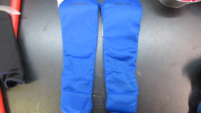 Load image into Gallery viewer, Used Century Cloth Shin Instep Pads - Size Small

