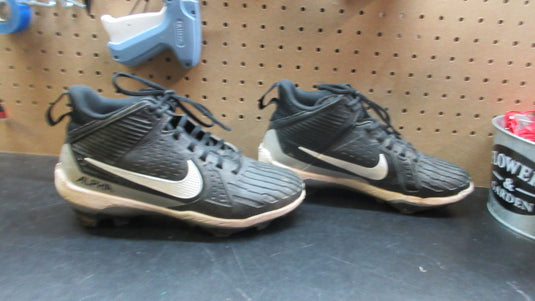 Used Nike Alpha Menace Strong Football Cleats - Size 7.5