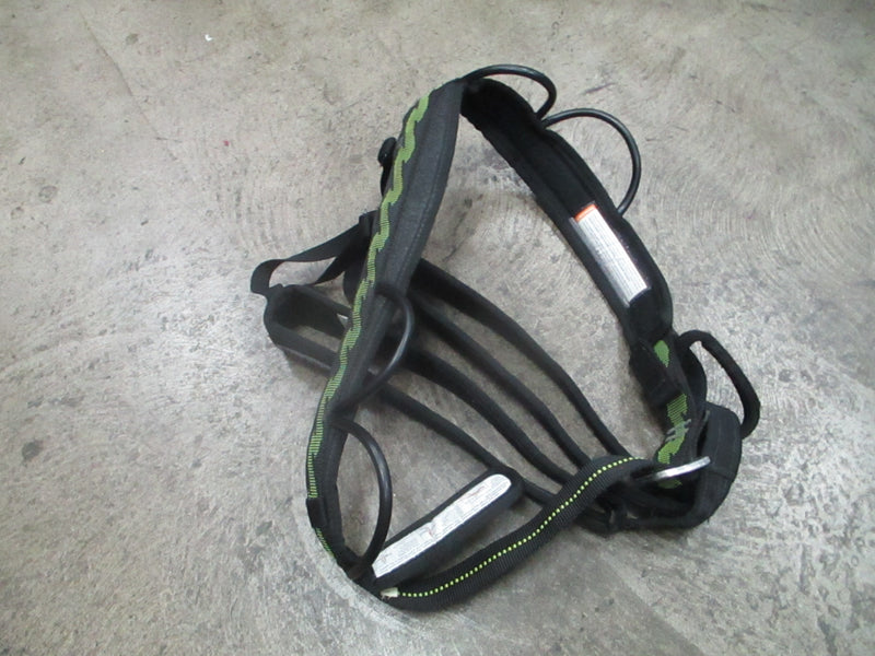 Load image into Gallery viewer, Used Black Diamond XL Climbing Sit Harness
