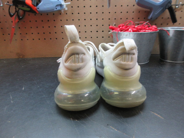 Load image into Gallery viewer, Used Nike Air Max 270 Sneakers - Size Youth 7
