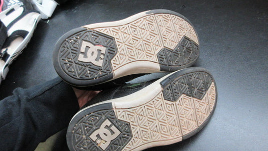Used DC Manteca 4 Low Sneakers - Size 1.5