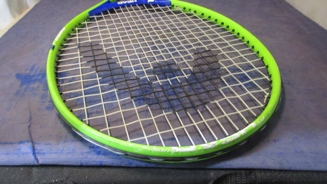 Load image into Gallery viewer, Used Head Speed 21 21&quot; Junior Tennis Racquet - small wear on rim
