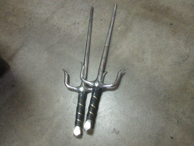 Load image into Gallery viewer, Used 13&quot; Ocatagon Sai Martial Art Training Weapons Pair
