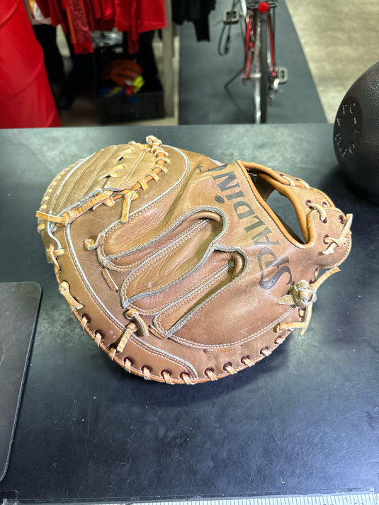 Vintage (1970s) Spalding Andy E. Pro Model 42-7035 RHT Catchers Mitt