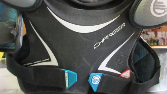 Used Maverick Charger Lacrosse Shoulder Pads - Size Large
