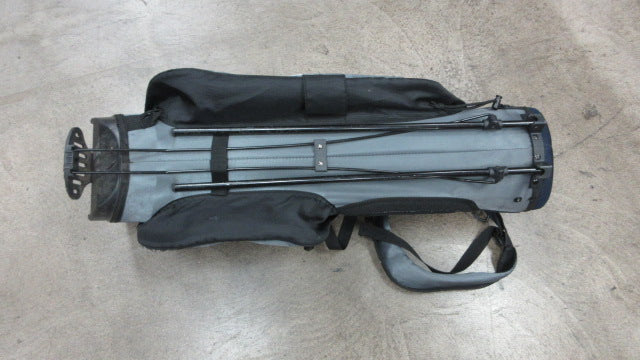 Load image into Gallery viewer, Used Callaway Stand 5-Divider Golf Bag
