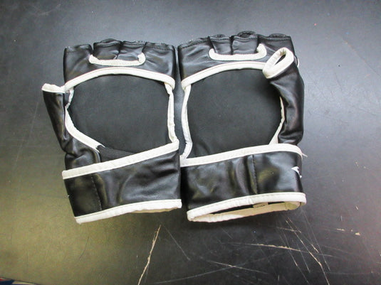 Used Everlast Sparring Gloves - S/M