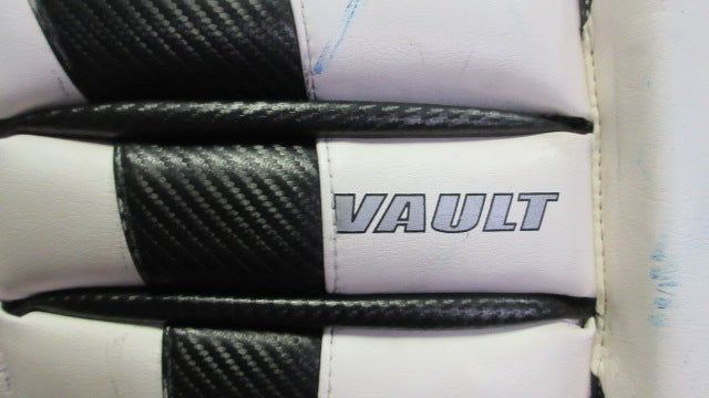 Load image into Gallery viewer, Used Vaughn Vault 36&#39;&#39; Hockey Goalie Shin Pads - White
