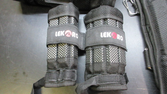 Load image into Gallery viewer, Used LEKÄRO Adjustable Weighted Set ( Ankle, Wrist, Vest)
