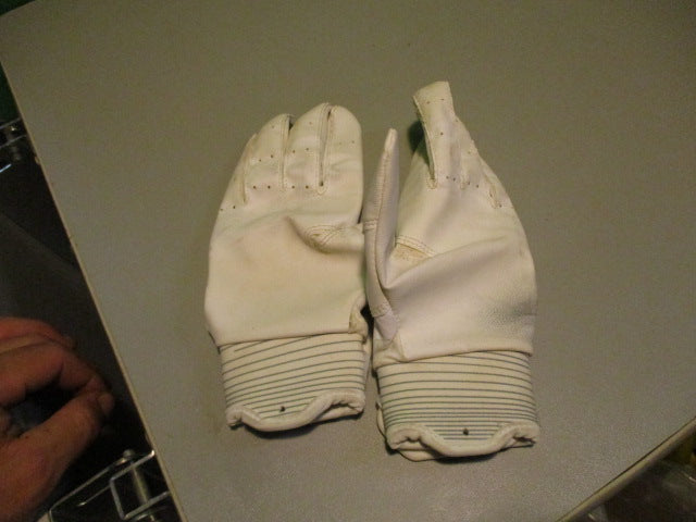 Load image into Gallery viewer, Used Nike Youth Small Batting Gloves
