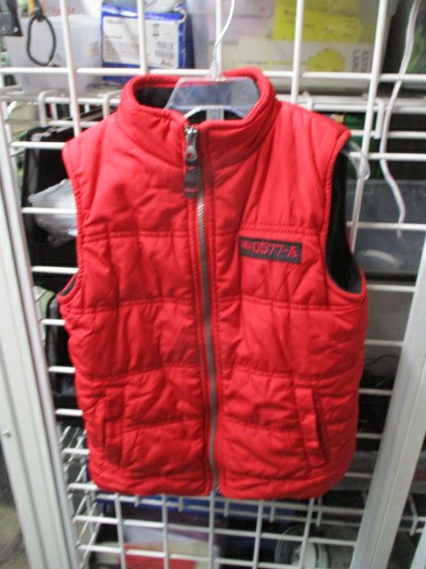 Load image into Gallery viewer, Used Carters Puffer Vest Jacket Youth Size 6
