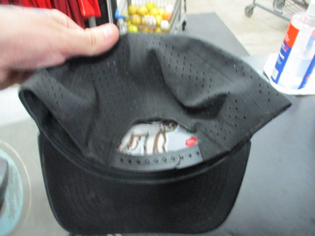 Load image into Gallery viewer, Used Sloth Hat
