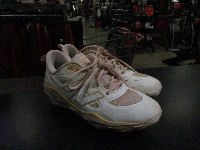 Load image into Gallery viewer, Used New Balance Velo V4 Metal Baseball Cleats Size 7.5
