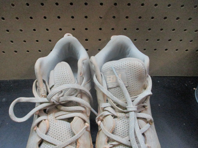 Load image into Gallery viewer, Used Under Armour Men's Harper 8 Mid RM Baseball Cleats - Size 9

