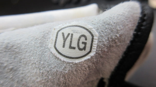 Load image into Gallery viewer, Used Rawlings Batting Glove QTY 1 - Size Youth Large
