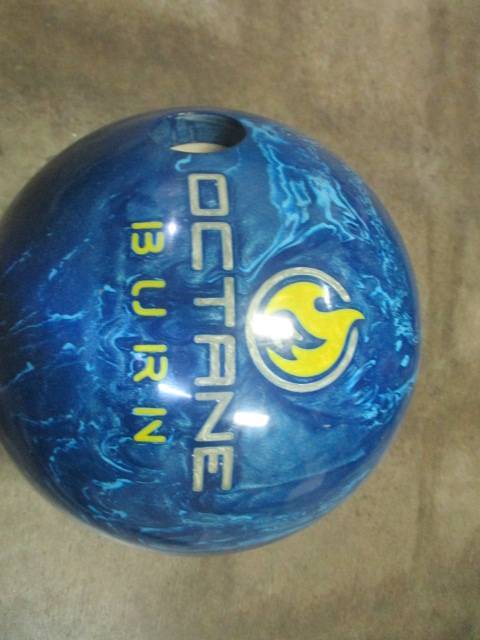 Used Motiv Octane Burn Bowling Ball - 14 lb
