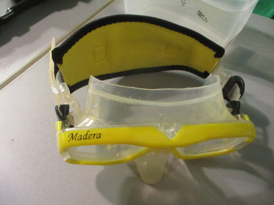 Used US Divers Madera Scuba Mask