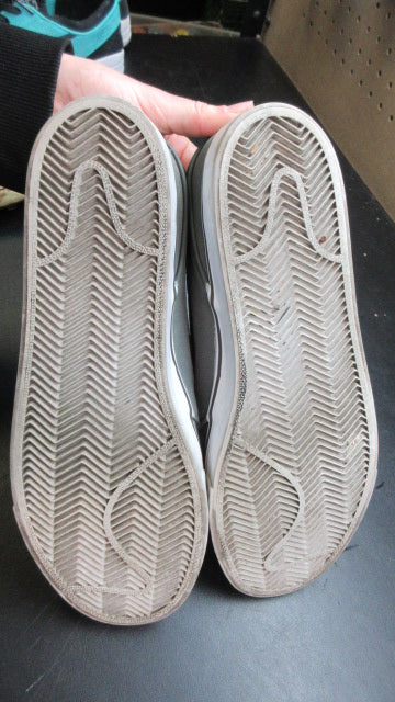 Load image into Gallery viewer, Used Nike SB Stefan Janoski Skating Shoes - Size 10
