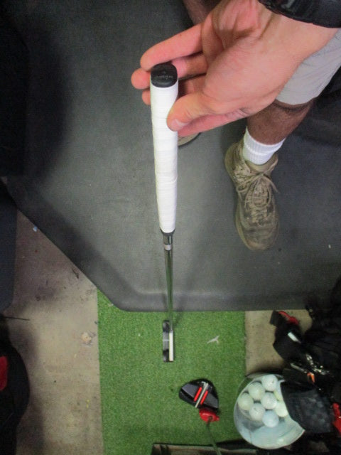 Load image into Gallery viewer, Used Yes! C-Groove Tracy II Right Hand Putter
