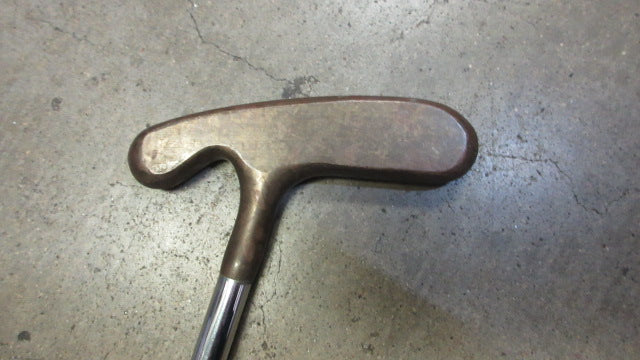 Load image into Gallery viewer, Used Vintage Golden Lights Champion Putter - 35'
