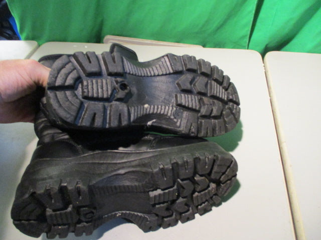 Load image into Gallery viewer, Used WFS Snow Jogger Snow Boots / Winter Boots Size Kids 2

