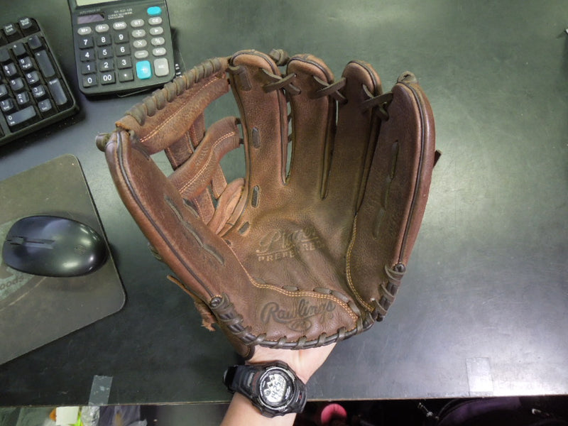 Load image into Gallery viewer, Used Rawlings Player Pref. P13OHFL 13" RHT Ball Glove
