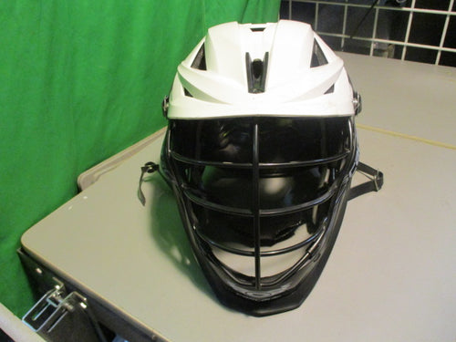 Used Casecasde XRS Pro One Size fit Most Lacrosse Helmet W/ Chin Strap